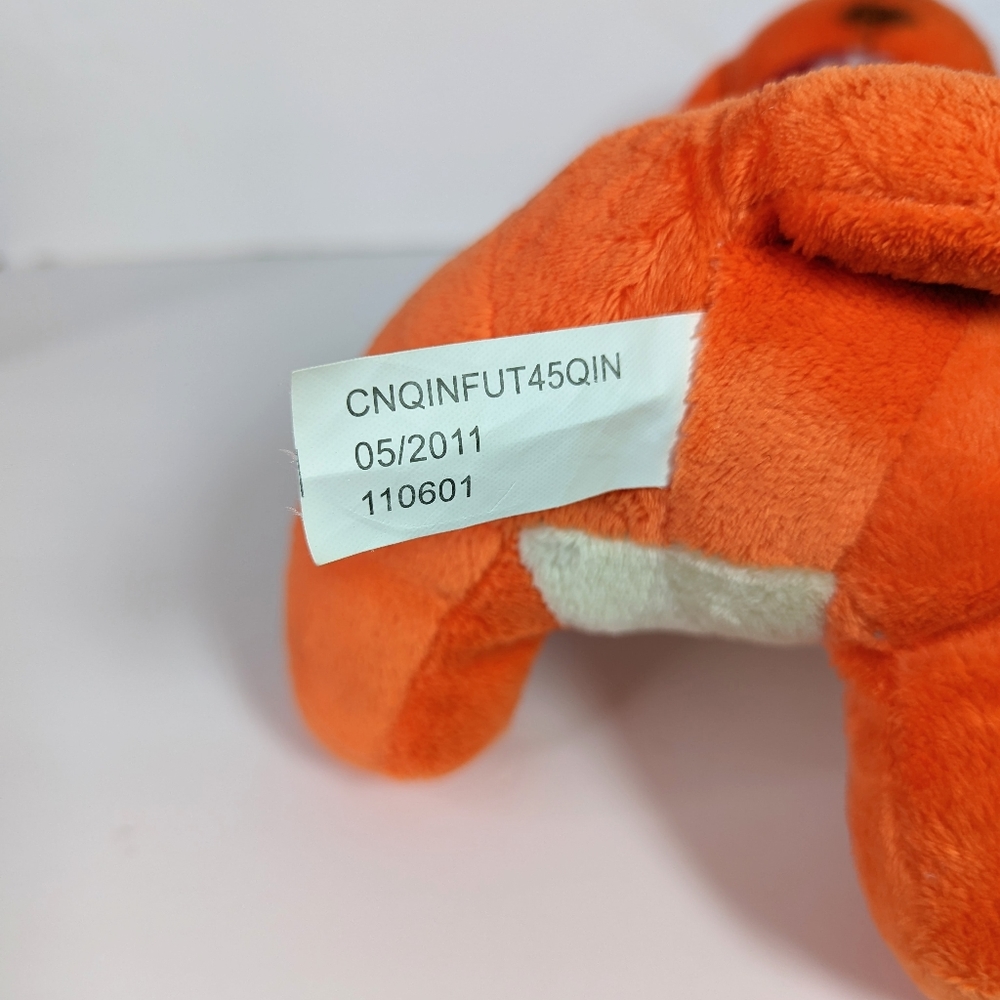 Disney's Tigger Winter Holiday Plush 11" - Picture 9 of 10